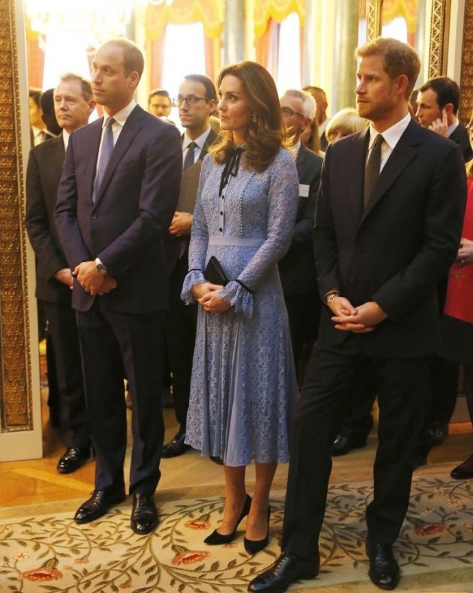 Кейт Миддлтон беременна близнецами