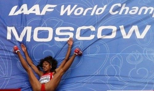 Высадка женщин при прыжках в высоту