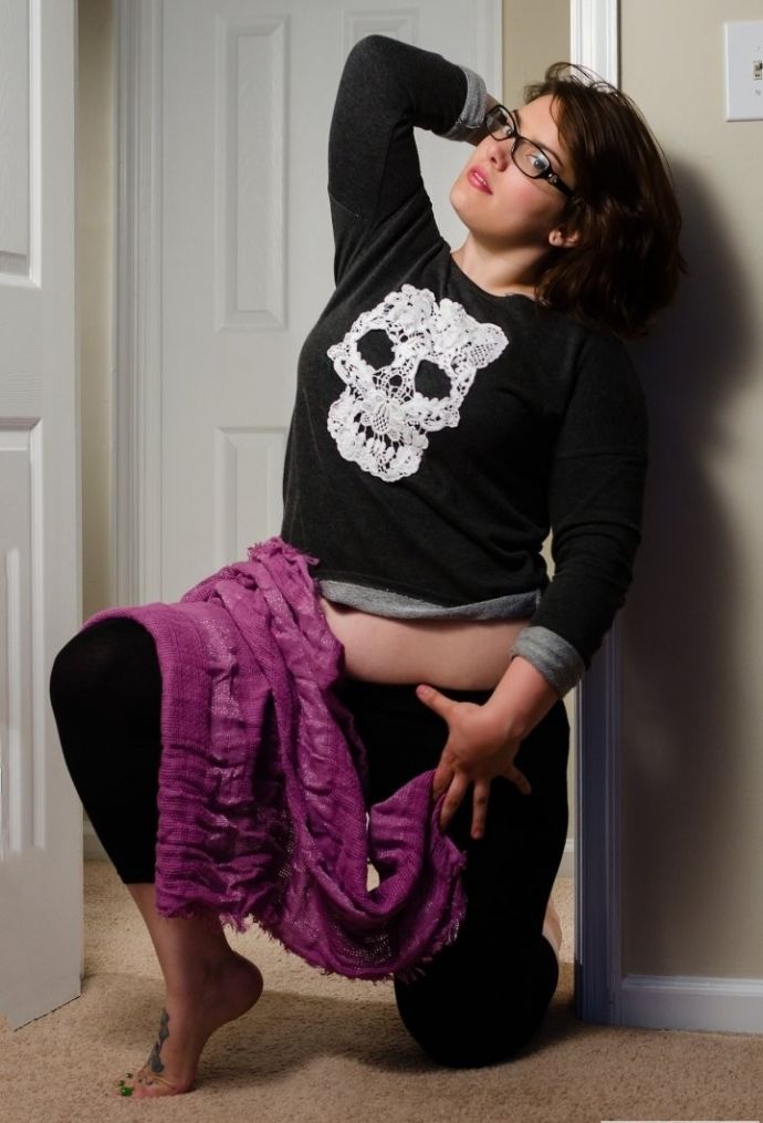 Сексапильная пышка в очках