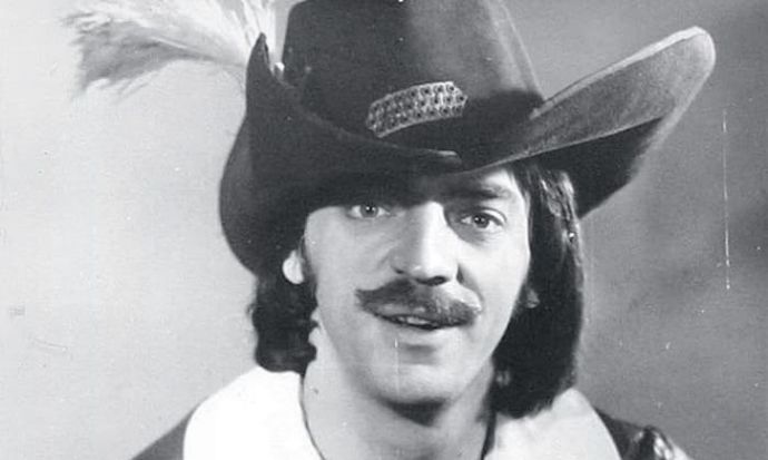 Сейчас день рождения у 1-го из самых возлюбленных в народе актеров Миши Боярского