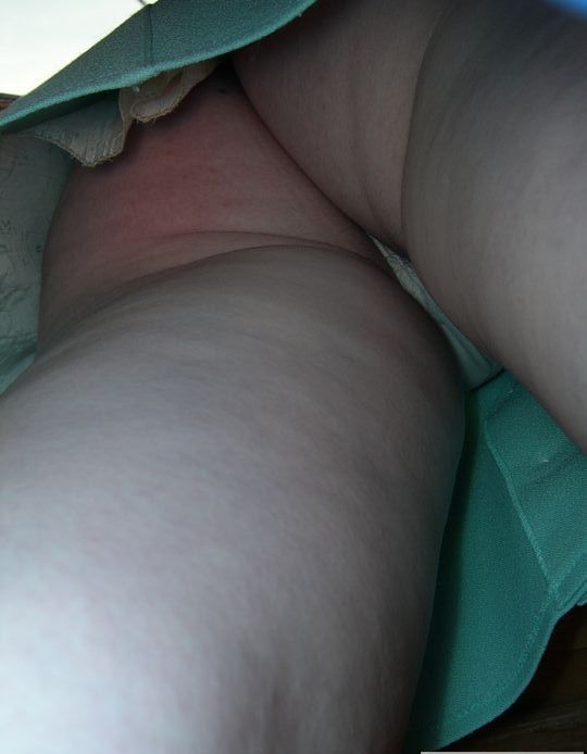 Засветы и подглядывание под юбку