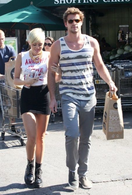 Майли Сайрус и Лиам Хемсворт 2 часть