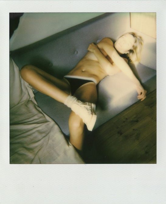 голая Ева Биши в фотосессии Antoine