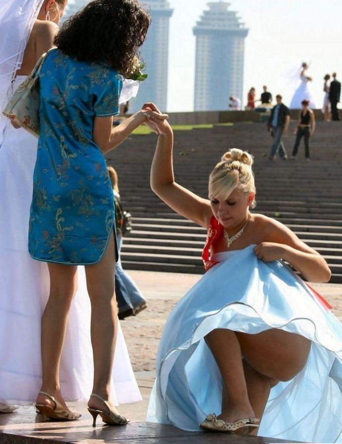 Девушки и свадьба (эротические засветы)