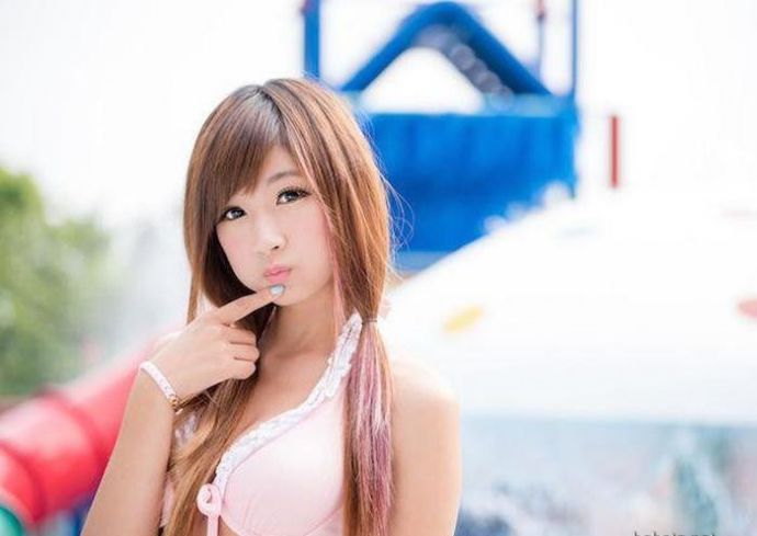 Азиатские дамы успешно соблазняют парней