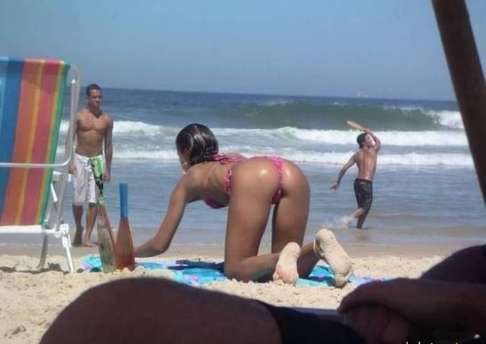 Пляж, солнце, девушки, бикини