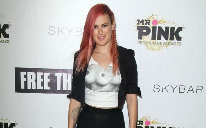 Футболка с тремя сиськами ✅