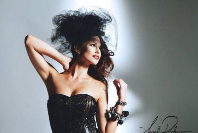 Ниа Санчес - очаровательная модель из США