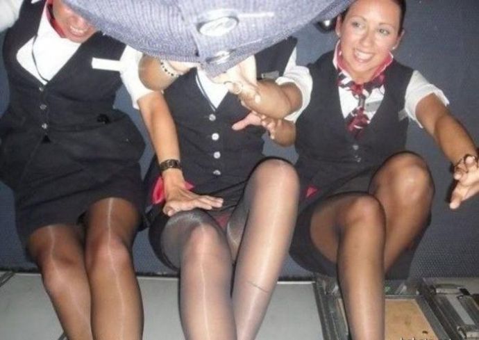 Стюардессы без комплексов