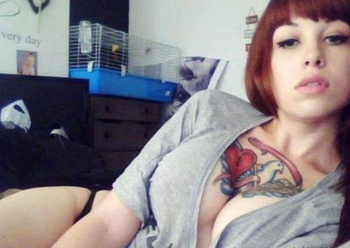 Горячие девушки с татуировками