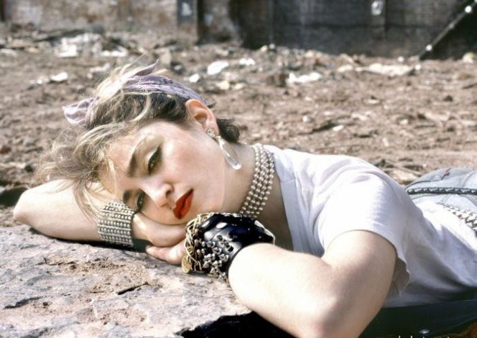 Ретро фото - молодая Мадонна