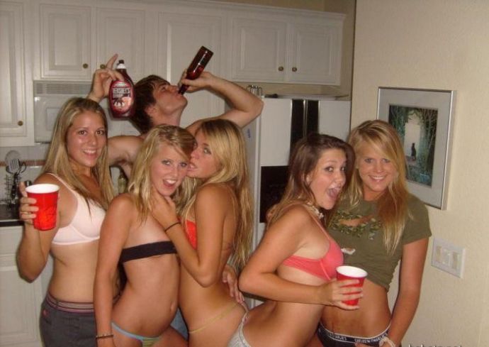 Эротический юмор на фото