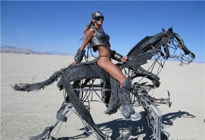 Девушки и какая-то херня