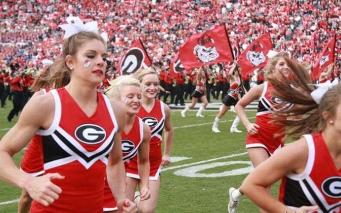 Грузинская чирлидерша Анна Уотсон