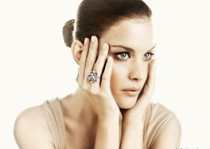 Очаровательные знаменитости разных поколений