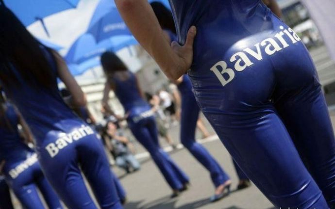 Логотип Баварии на моделях