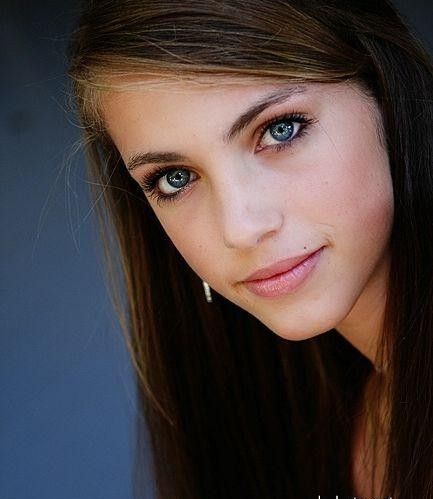 Девушки с красивыми глазами