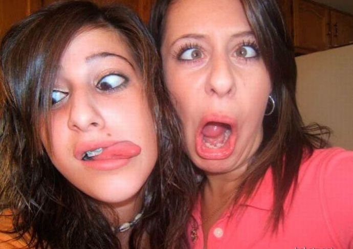 Девушки, которые строят морды