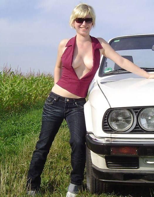 Если у тебя старая машина, то продай её вот так