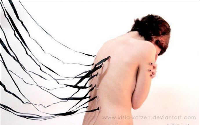 Корсетный пирсинг на кожу