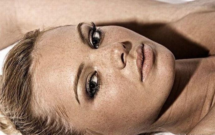 Девушки с веснушками великолепны