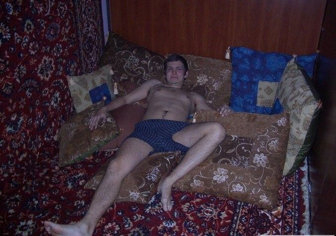 Русские чуваки отдыхают в сауне