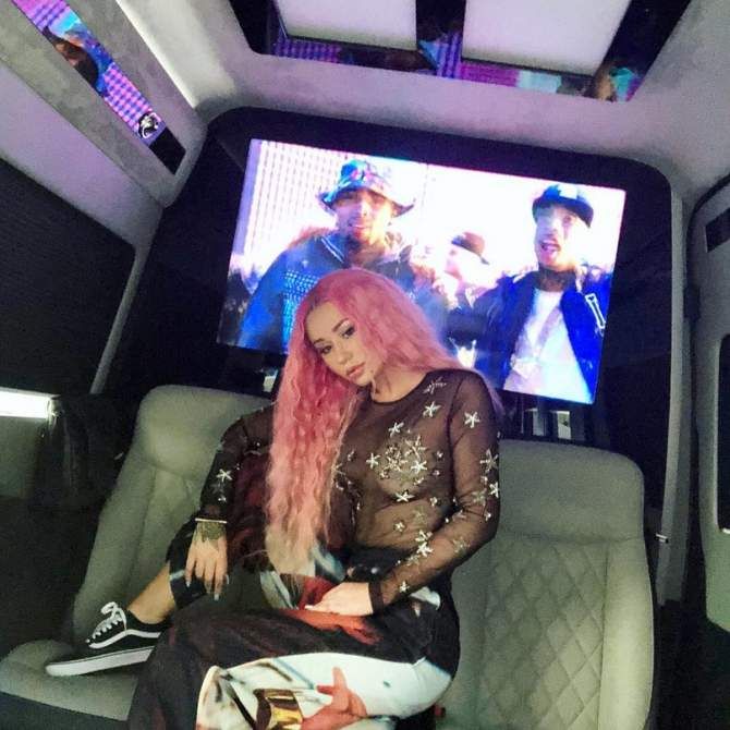 Iggy Azalea в Instagram (апрель 2018)