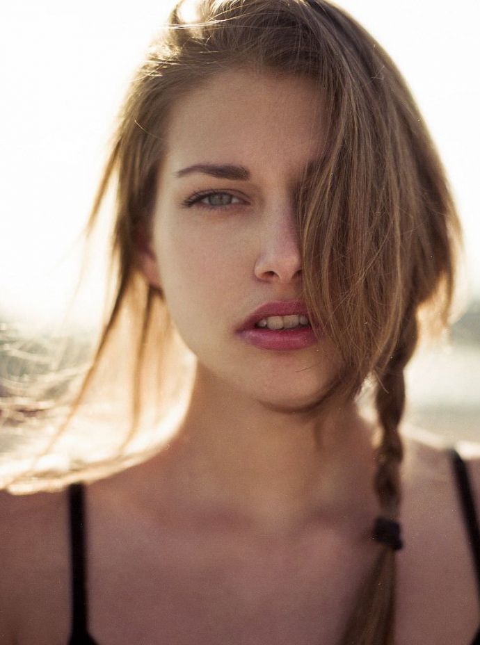 Девушки с милыми лицами