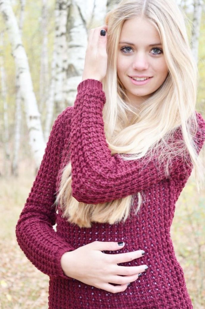 Блондинка в лесу, азиатка с красивой грудью и страстный поцелуй от неё