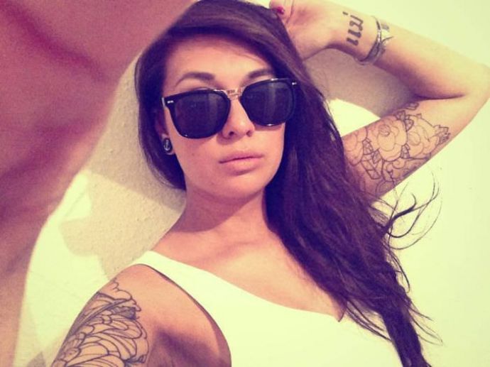 Красивые девушки с большими татуировками