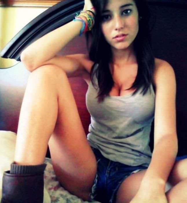 Angie Varona 19 летняя красотка (47 фото)