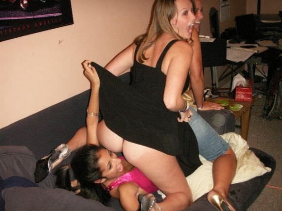 Пьяные сучки отжигают (30 фото)