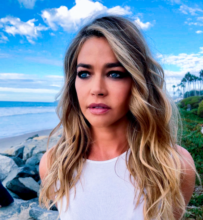 Сладкая конфетка в 49 лет