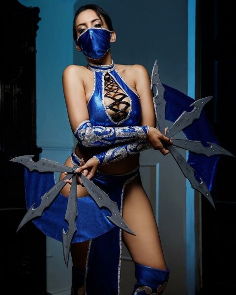 Katrina Moreno - подборка интим фото