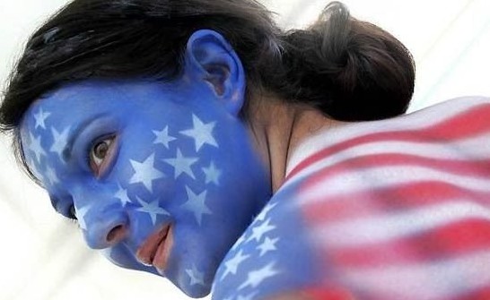 Фанатки разных футбольных команд