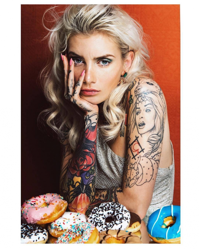 УТОНЧЕННАЯ ФРАНЦУЖЕНКА VALENTINA BELLEZA