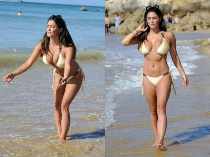 Фото: актриса, телеведущая и инструктор по йоге Casey Batchelor в бикини