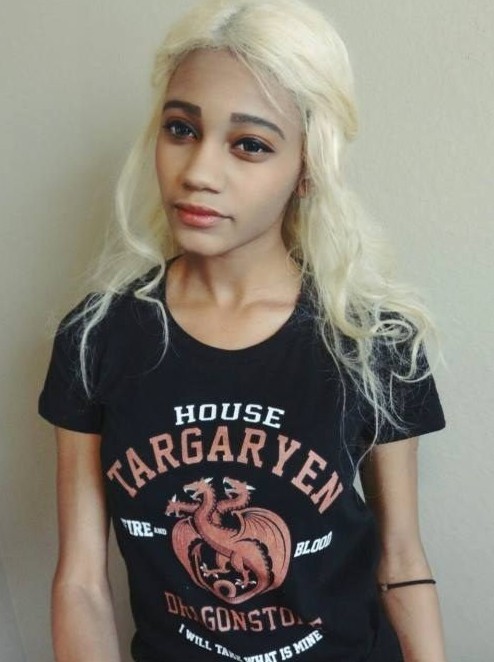 Фото: Артемида Фэй либо Дейенерис Таргариен в настоящей жизни