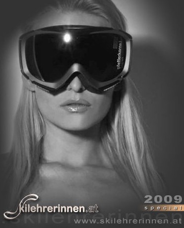 Фото: Горнолыжницы разделись