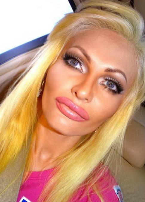 Фото: Королевы силикона