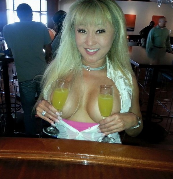 Фото: Обнажение в общественных местах