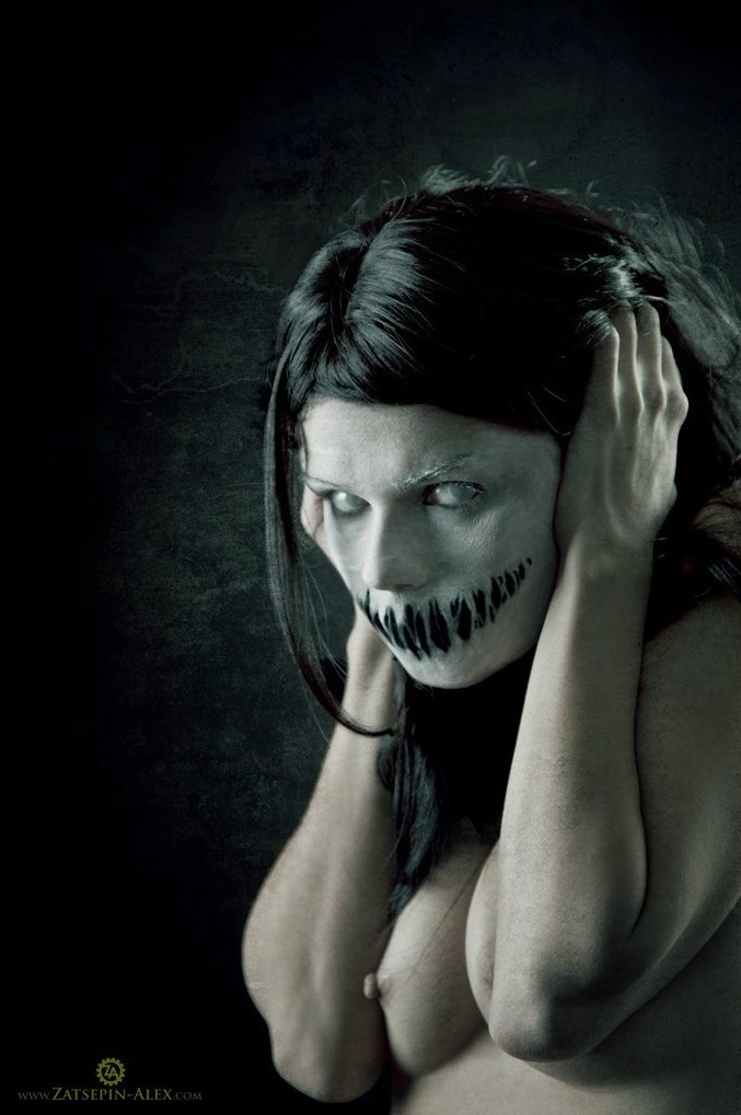 Фото: Смешная эротика с порно студии, а также обычные домашние жёны