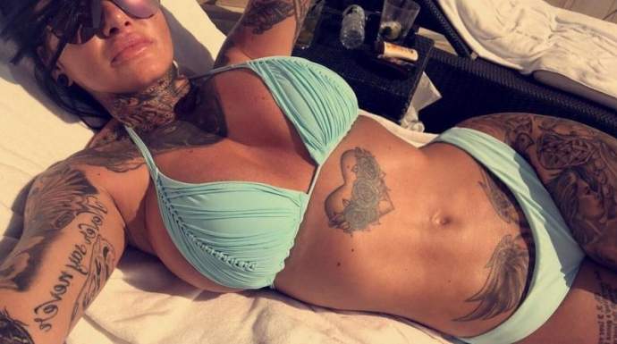 Фото: Джемма Люси отдыхает в Дубае