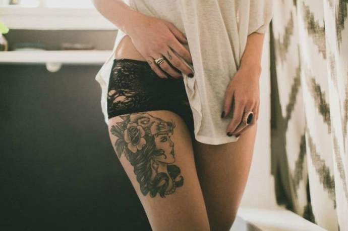 Фото: Телочки в наколочках