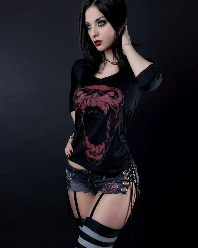 Очаровательные девушки Готика