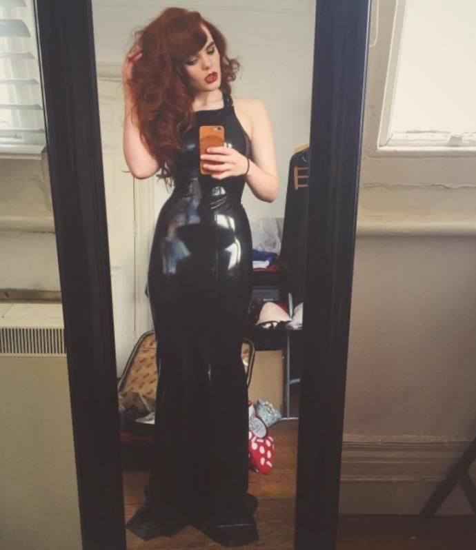 Фото: Латексные дивы