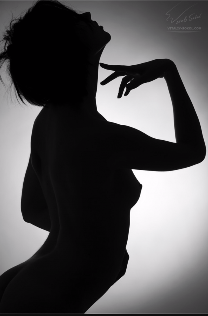 Силуэт женщины тень