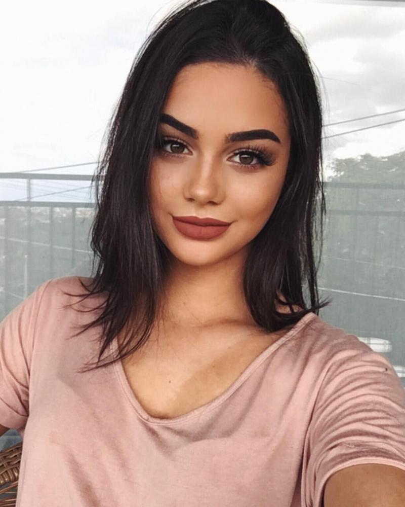 Черноглазые девушки