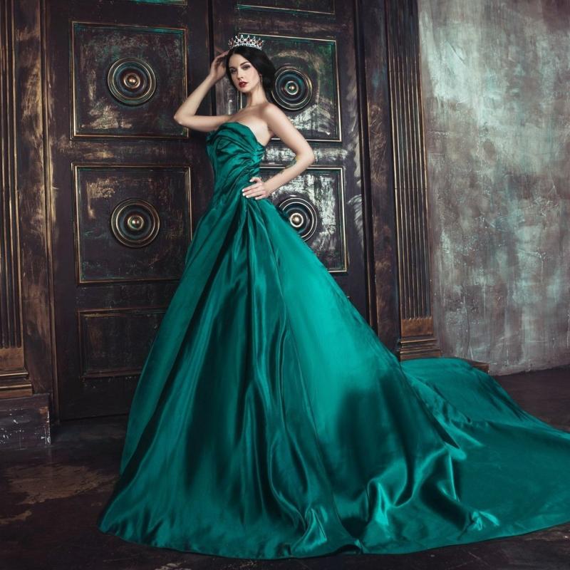 Девушка в зеленом