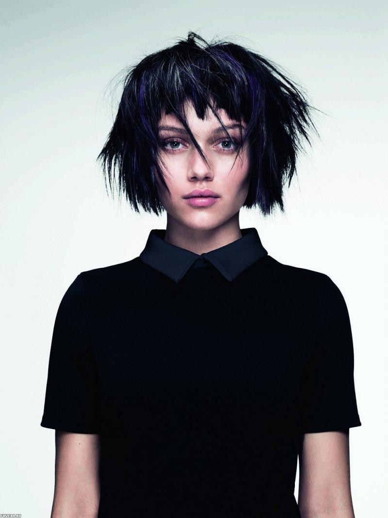 Девушки с черными короткими волосами